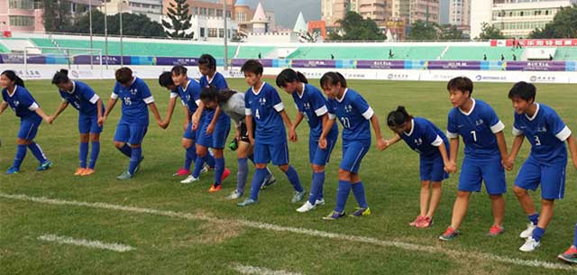 女足姑娘们践行公平竞赛精神